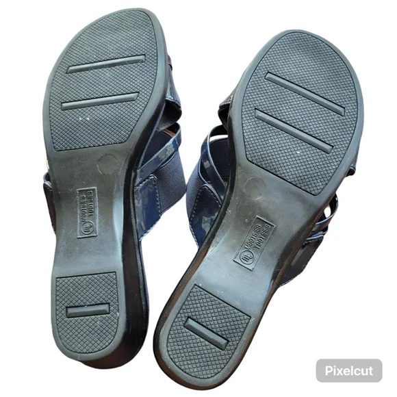 Mootsies Tootsies Navy Blue Patent Leather Strappy Sandals Size 9.5 - Picture 9 of 10